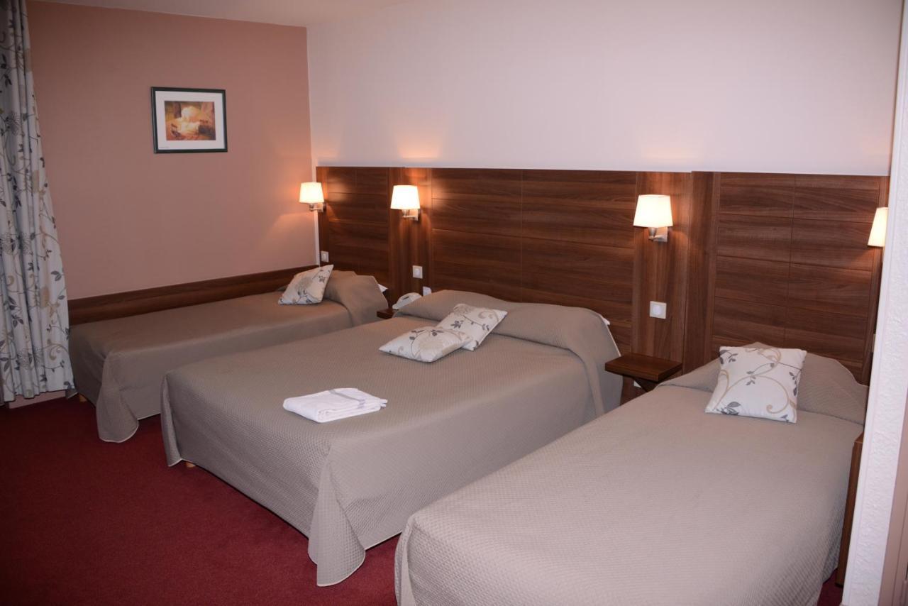Hotel De Bourgogne La Clayette ภายนอก รูปภาพ