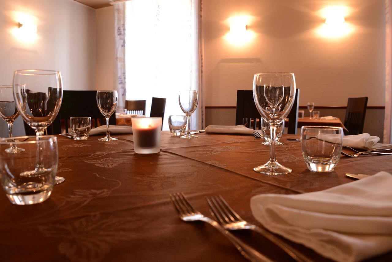 Hotel De Bourgogne La Clayette ภายนอก รูปภาพ